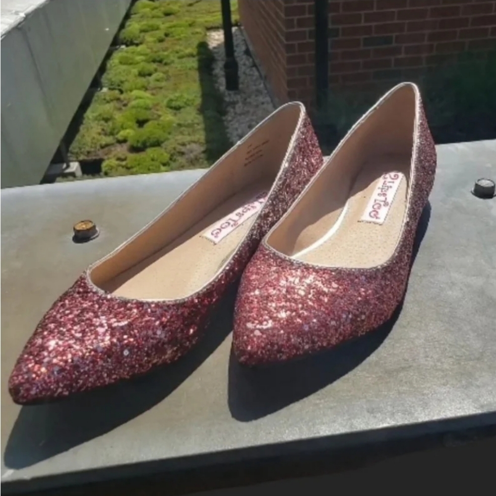 Pointed flats ombre glitter